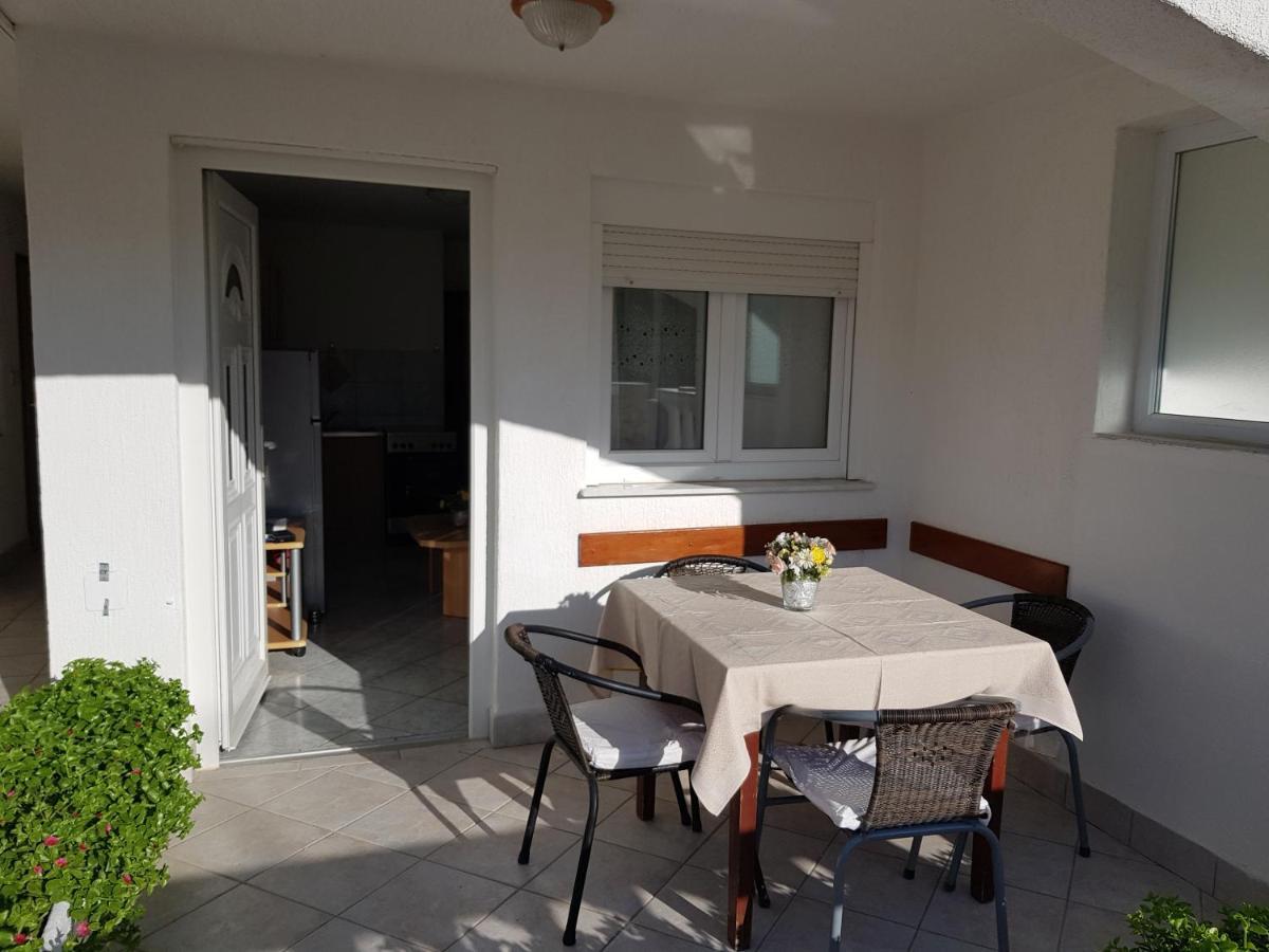 Appartement Astra à Vir Extérieur photo